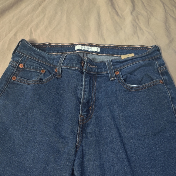 Levi's Capri Jeans - Picture 4 of 7